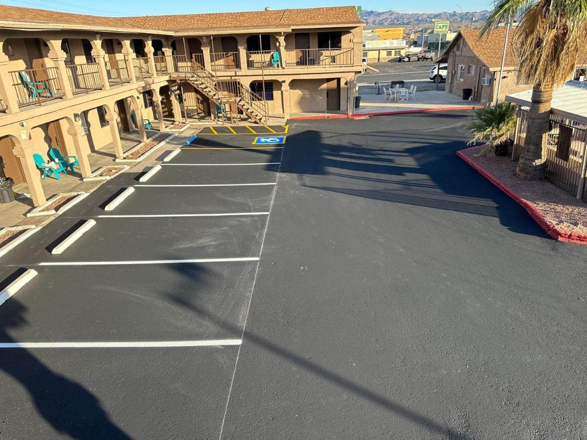 Travelodge By Wyndham Parker Exterior photo