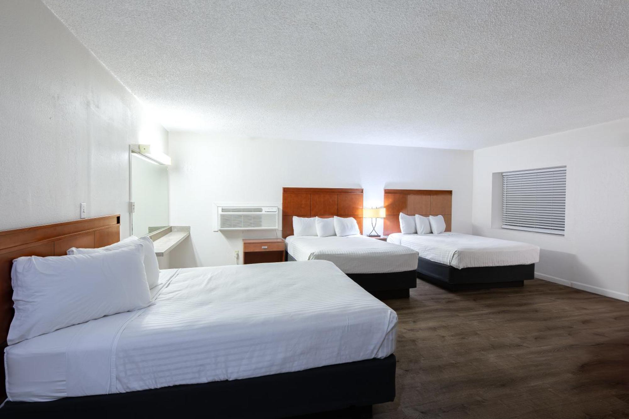 Travelodge By Wyndham Parker Exterior photo